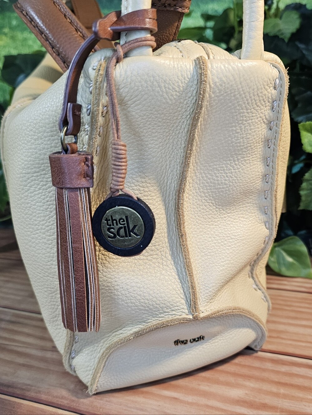 SOLDe The Sak, Los Feliz Hobo genuine leather shoulder bag soft butter yellow - Picture 7 of 14